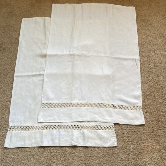 4 pieces - New Excellent Condition Irish Linens - Picture 7 of 8